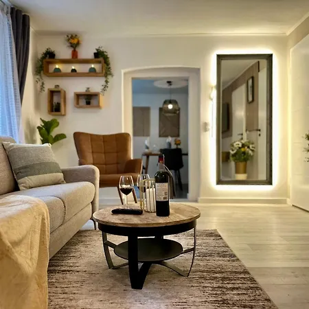 Bellevue - Zentrum - Netflix - Parkplatz Bad Schandau